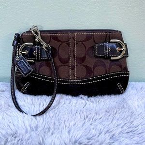 NWOT Coach Wristlet